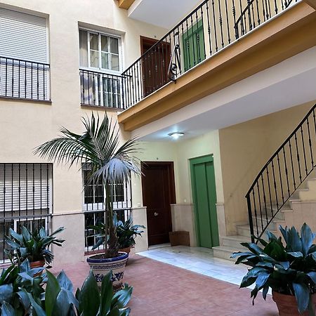 شقة Urban Flat Junior مالقة المظهر الخارجي الصورة